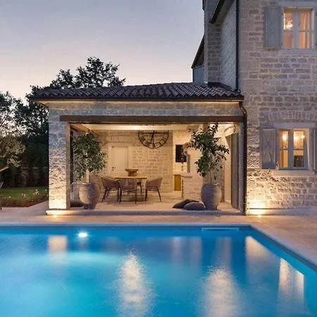 Villa Elena Exclusive With Pool *