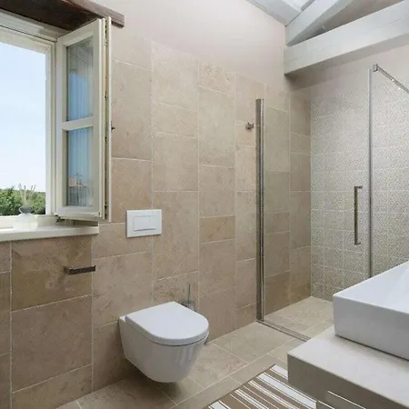 Villa Elena Exclusive With Pool